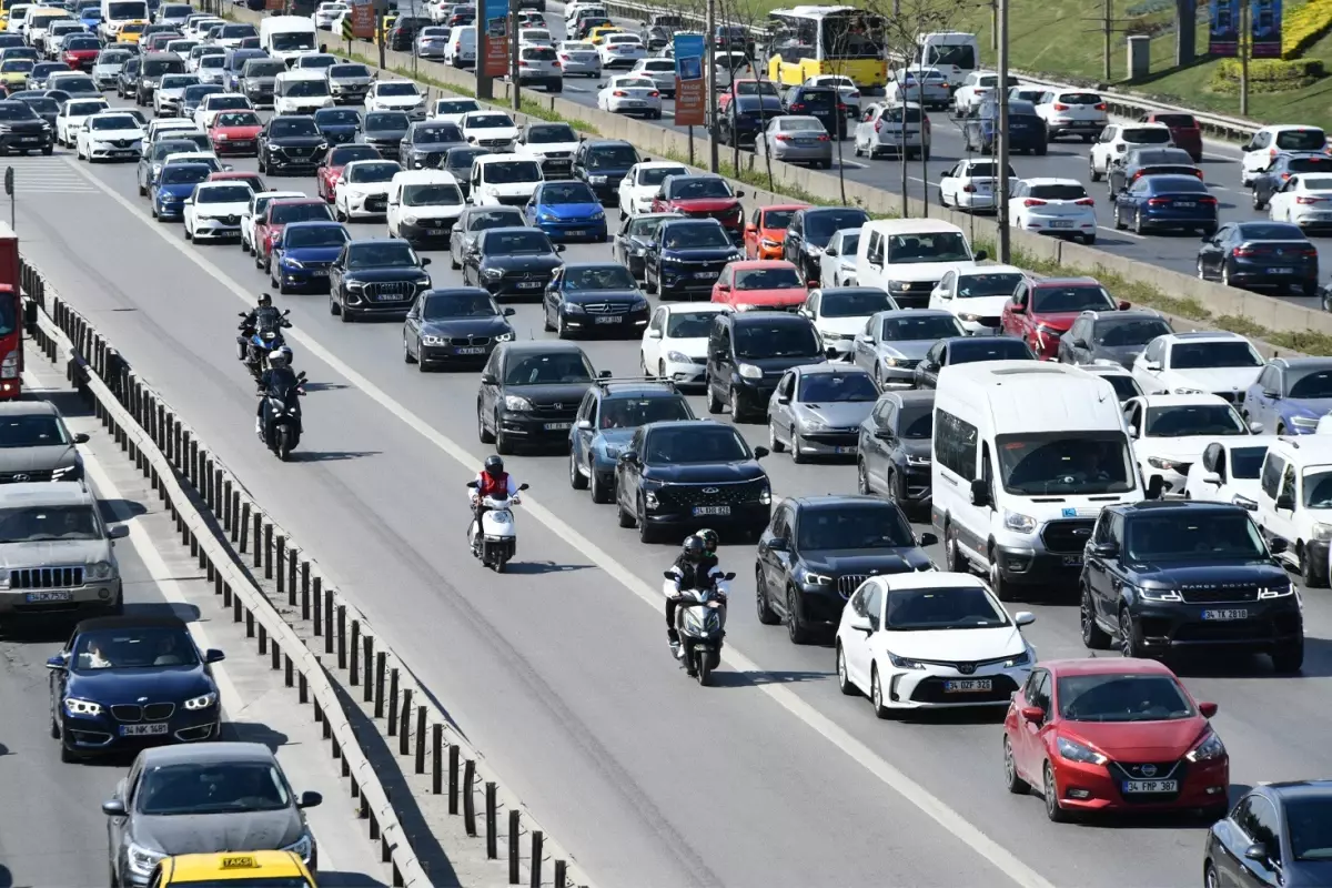 Trafikte en çok vakit kaybedilen kentler belli oldu